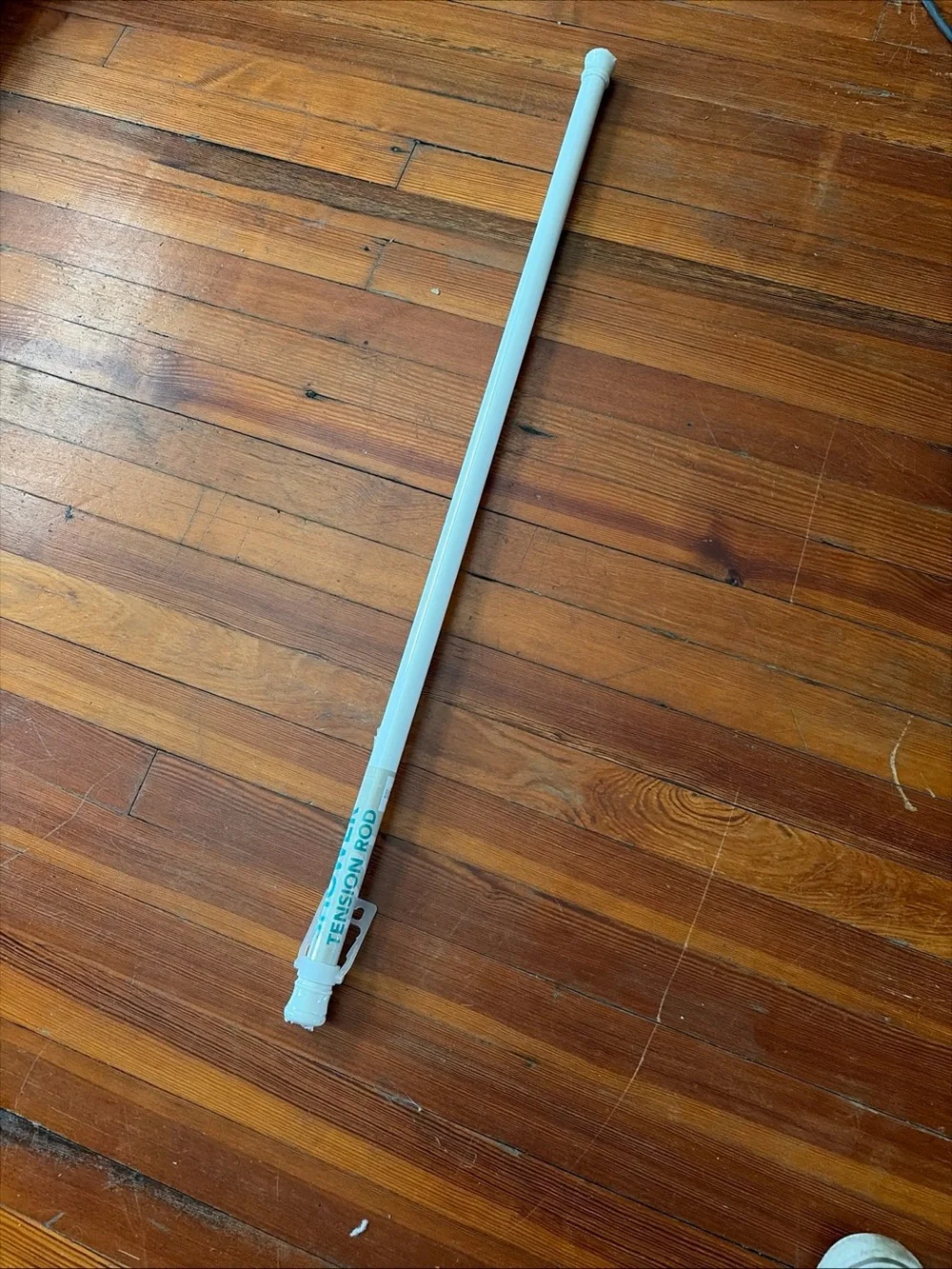 Expandable Shower Rod with tensioning spring 41”-72” New